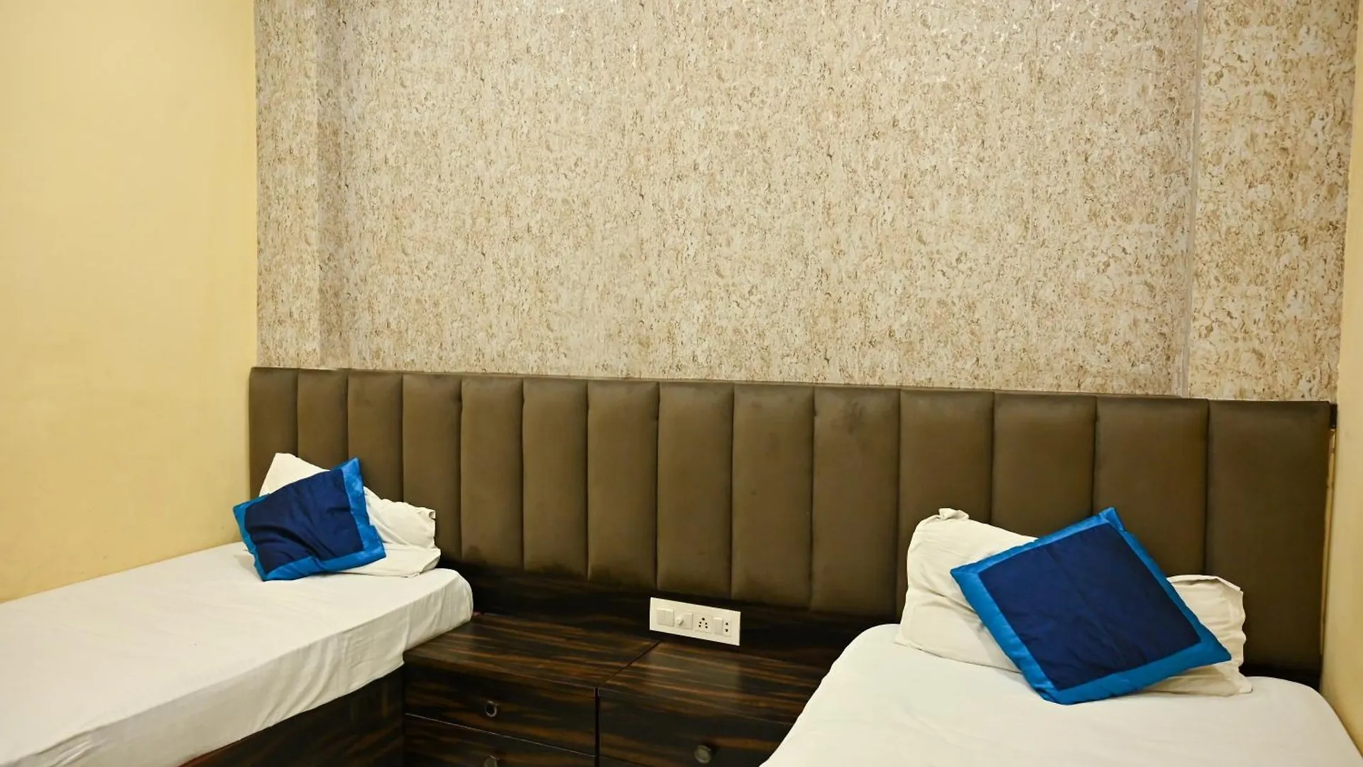 Hotel Hari Gopal Waranasi