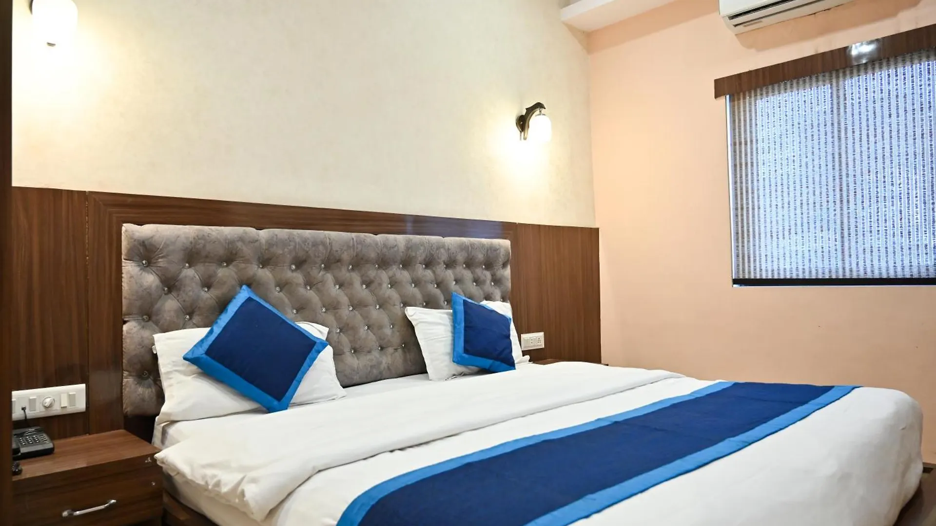 Hotel Hari Gopal Waranasi