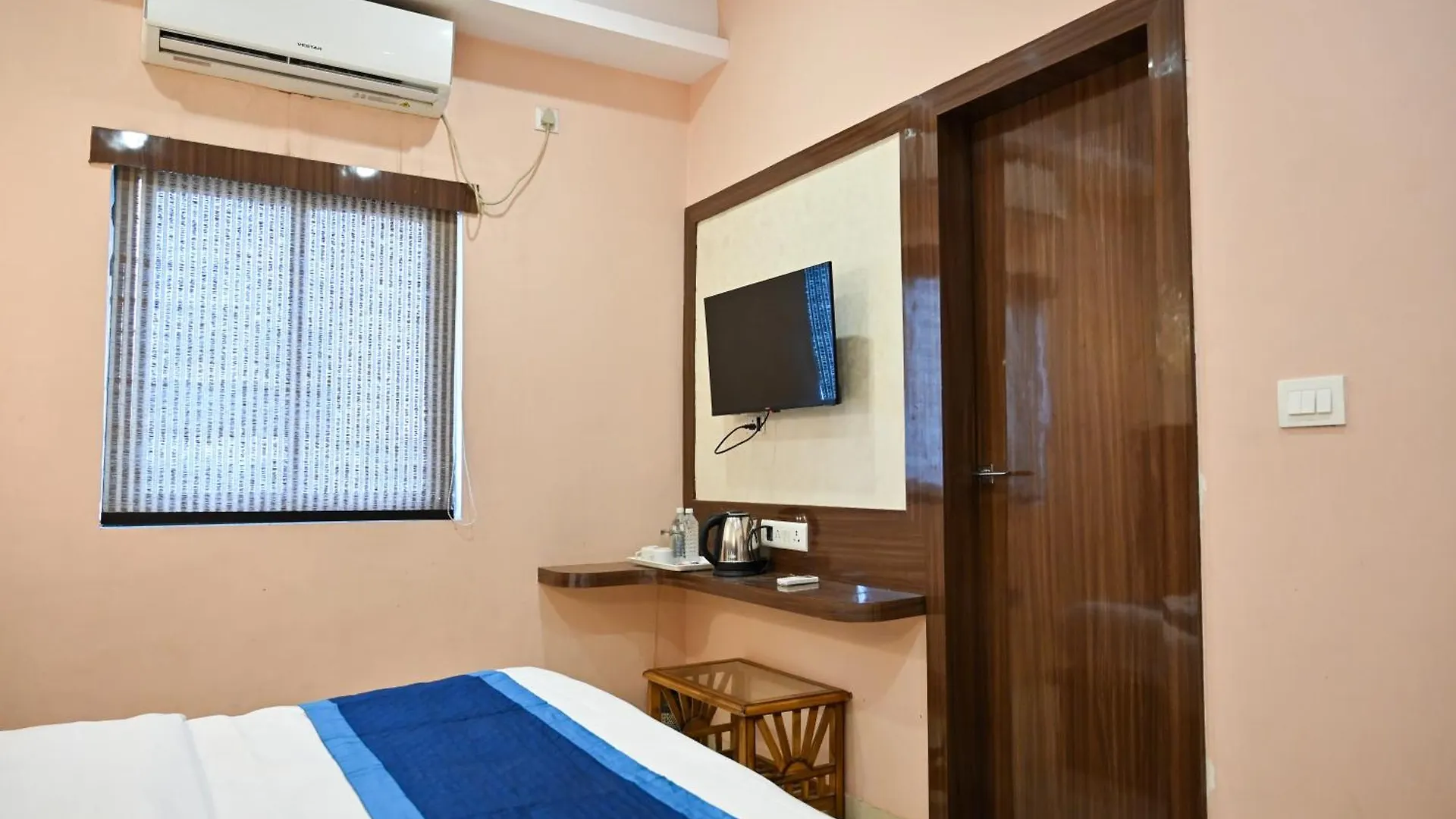 Hotel Hari Gopal Waranasi