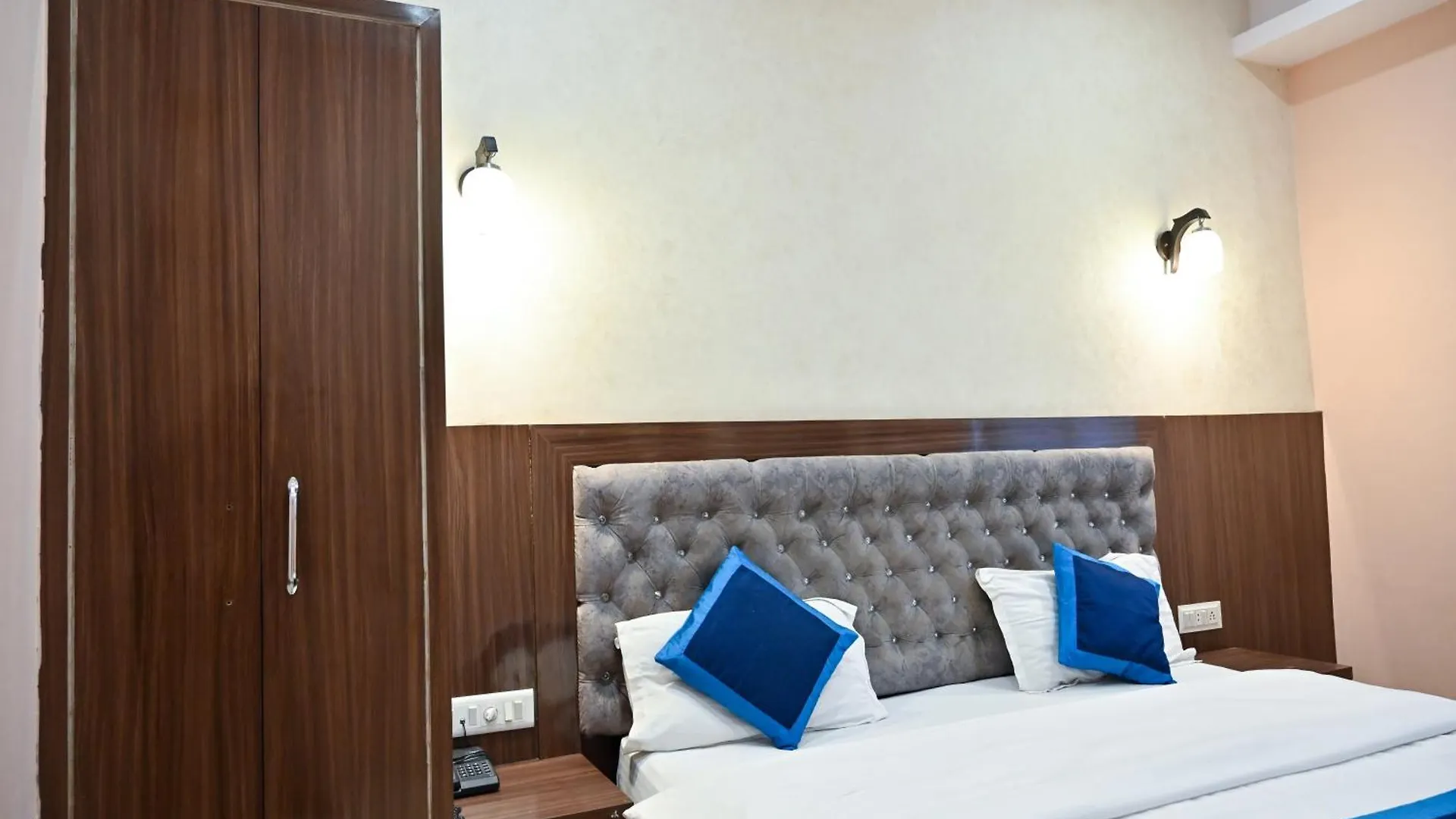 Hotel Hari Gopal Waranasi Indie