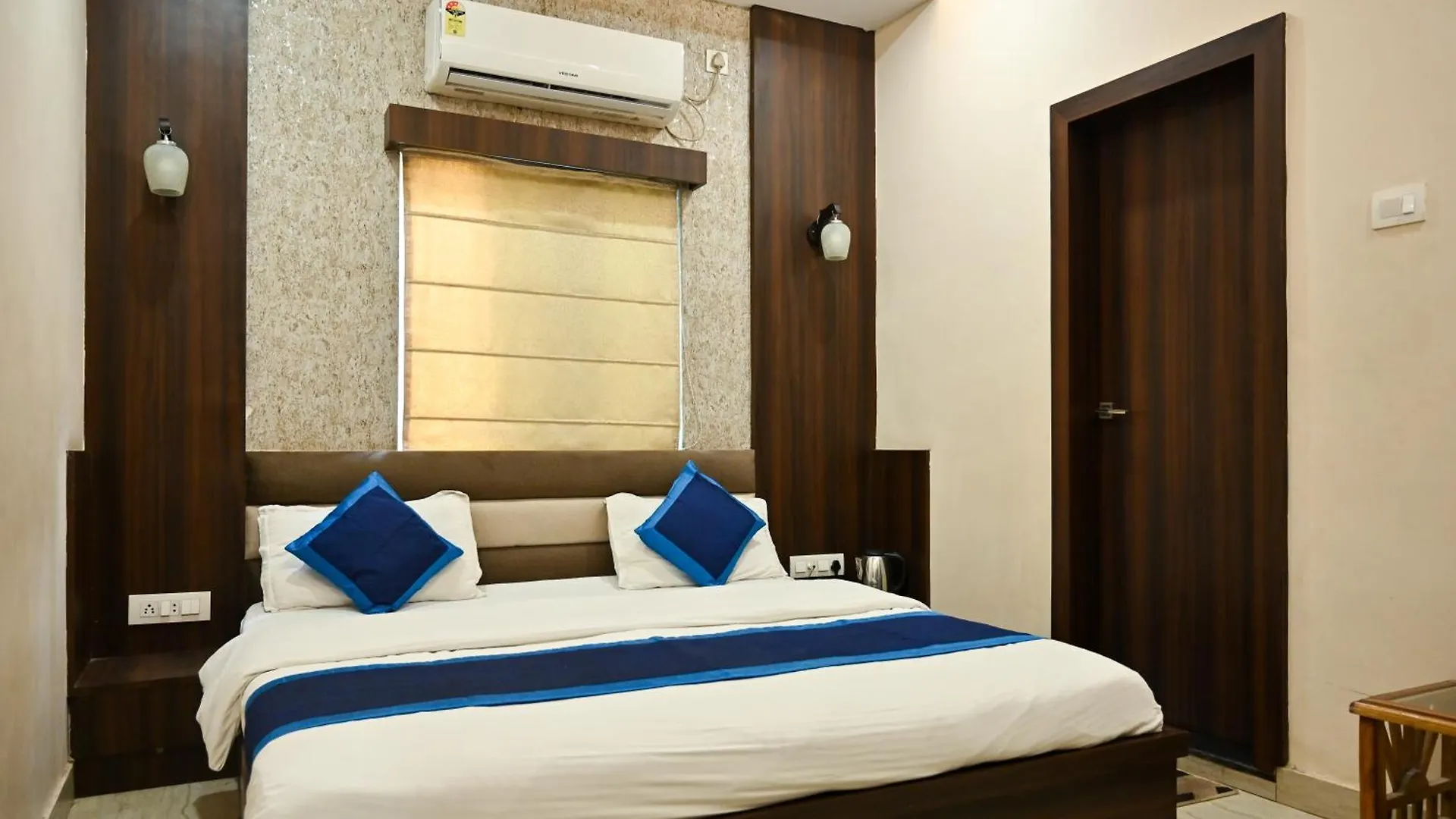 Hotel Hari Gopal Waranasi